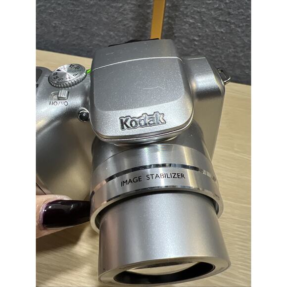 Kodak EasyShare Z612 6.1MP Digital Camera W Battery & SD Card TESTED WORKS - Picture 4 of 9